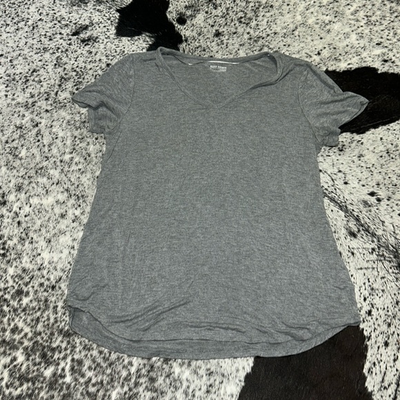 Ruff Hewn Tops - Ruff Hewn gray t-shirt